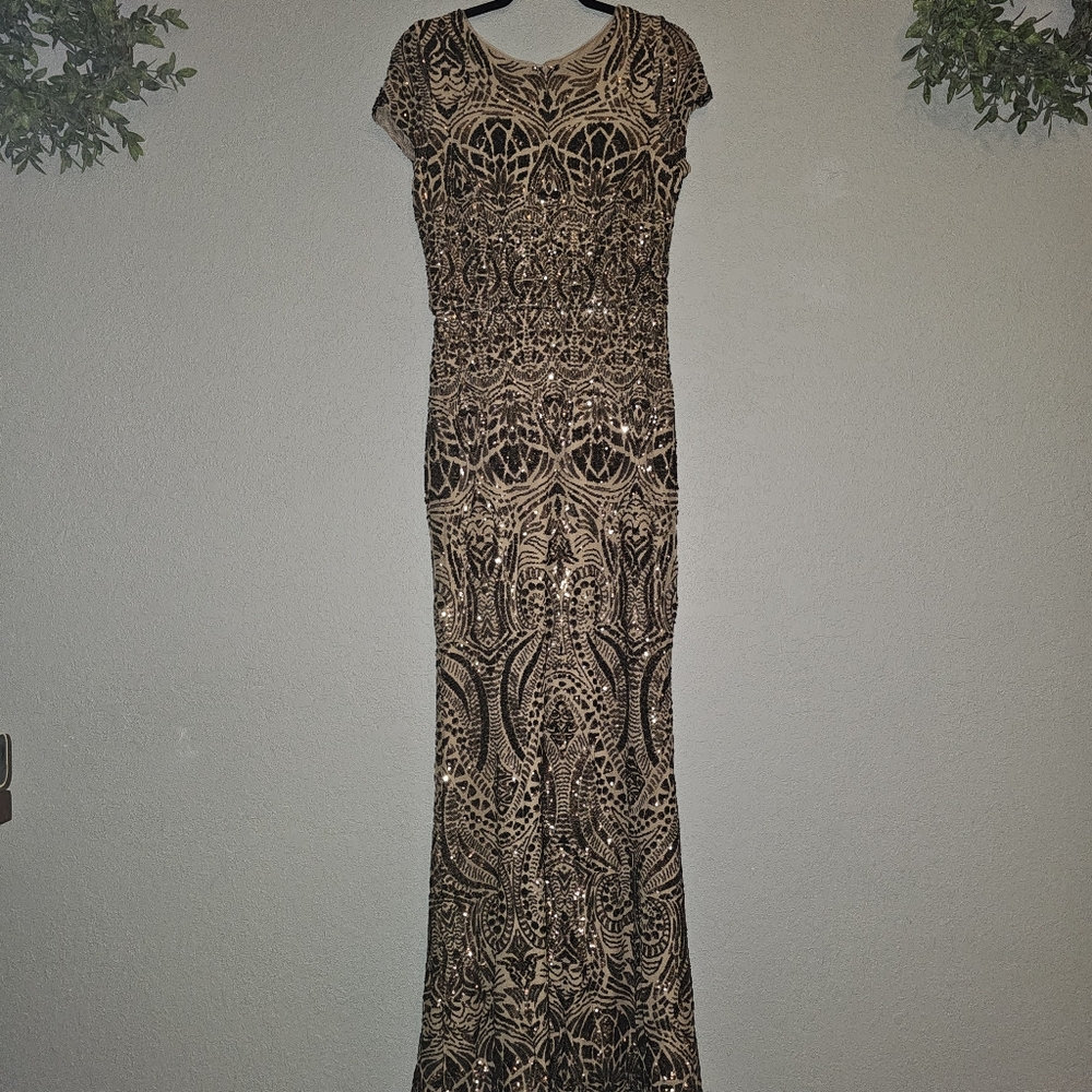 NWT Betsy and Adam Sequin Dress